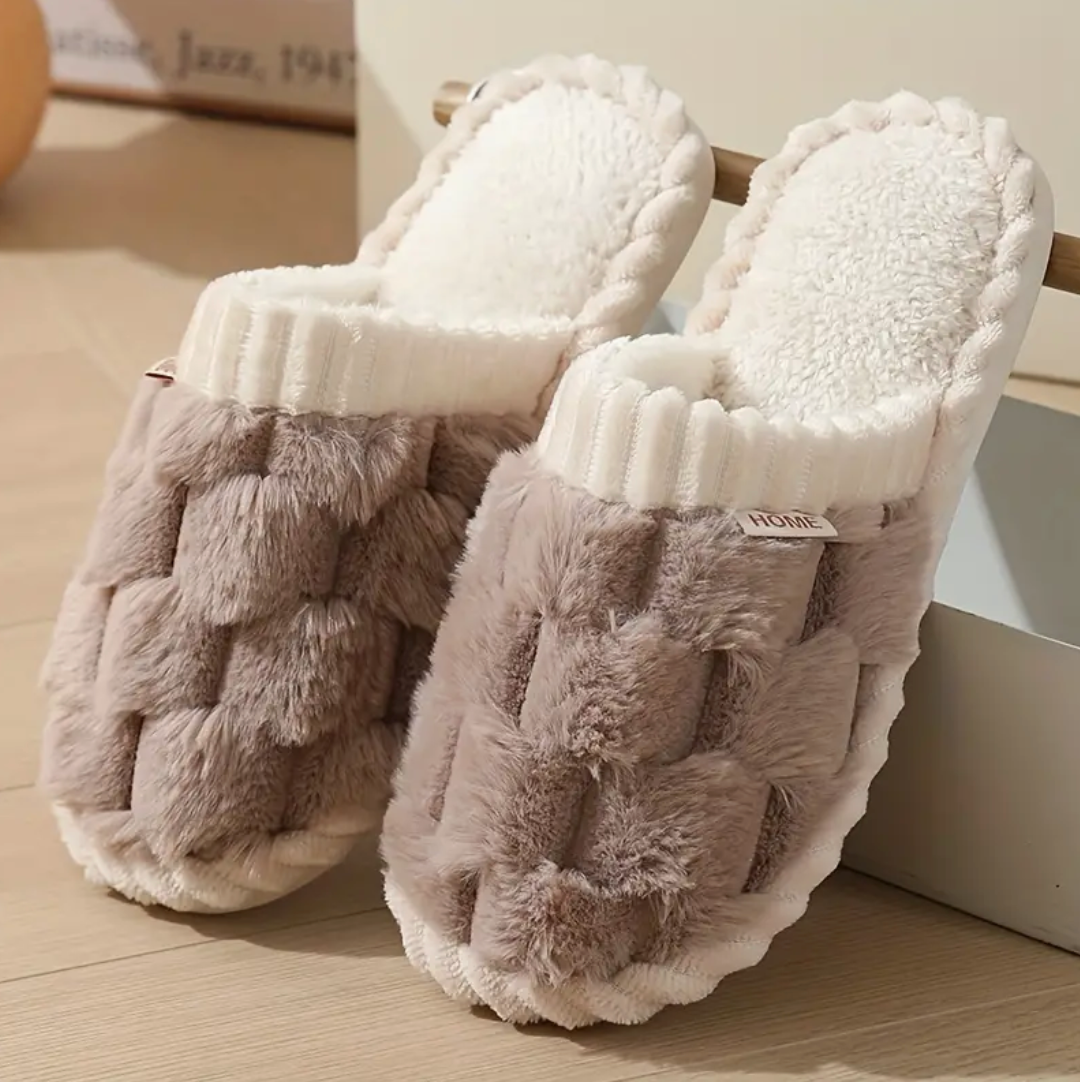 COMFY SLIPPERS | KYLOPS