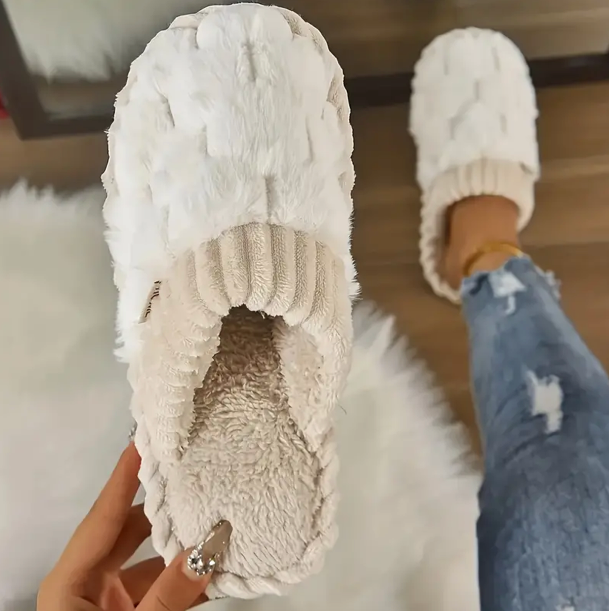 COMFY SLIPPERS | KYLOPS